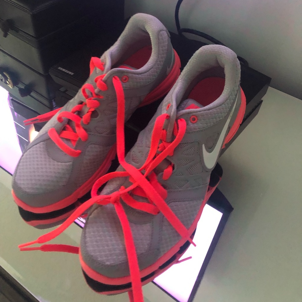 Nike Relentless2 size 9.5